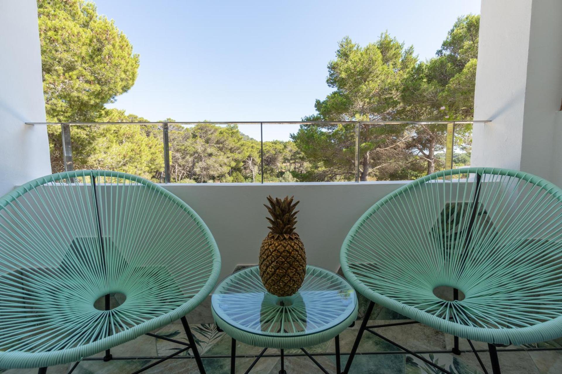 Hostal Restaurante Pou Des Lleo Sant Carles de Peralta Eksteriør bilde
