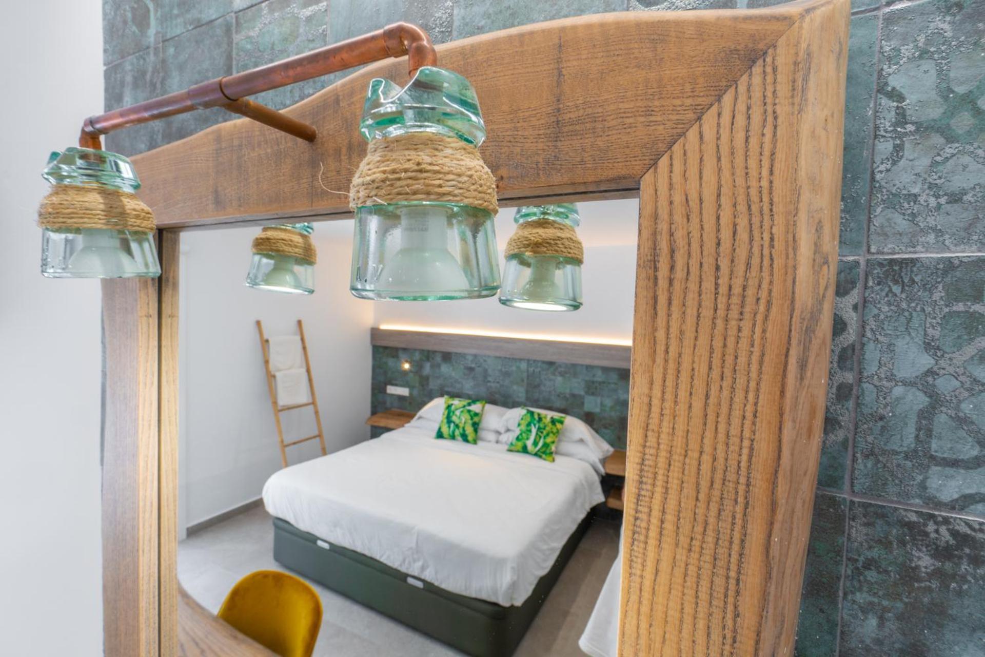 Hostal Restaurante Pou Des Lleo Sant Carles de Peralta Rom bilde